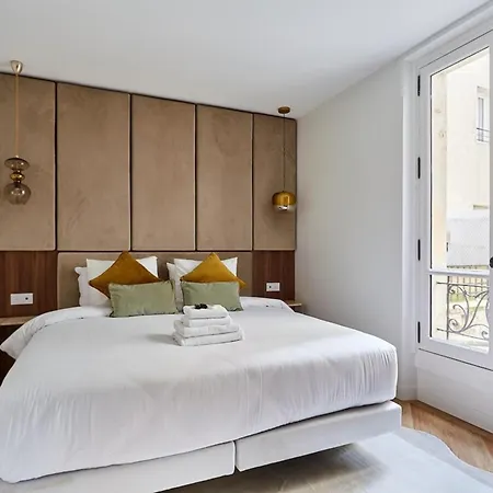 Apartment Stunning With Ac - Center Of *